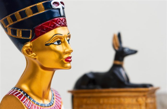 Hatshepsut-Bissula-Pharoh